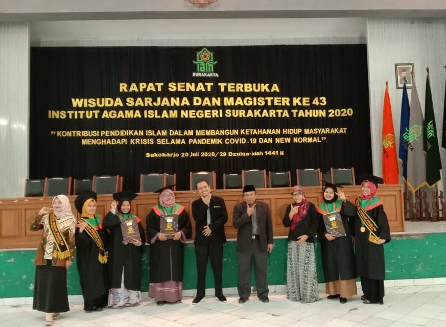 Wisuda sarjana dan magister ke-43 Institut Agama Islam Negeri (IAIN) Surakarta