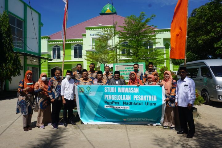 Silaturohmi dan Kunjungan wawasan di Ponpes Nahdlatul Ulum Maros Makassar 8