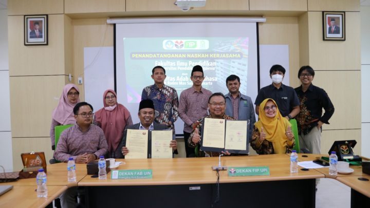 Fakultas Adab dan Bahasa melakukan benchmarking bersama prodi-prodi yang ada di fakultas Adab dan Bahasa ke Universitas Pendidikan Indonesia.