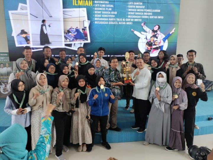 Fakultas Adab dan Bahasa menjadi juara ke-3 dalam kejuaraan Piala Rektor 2023 UIN Raden Mas Said Surakarta