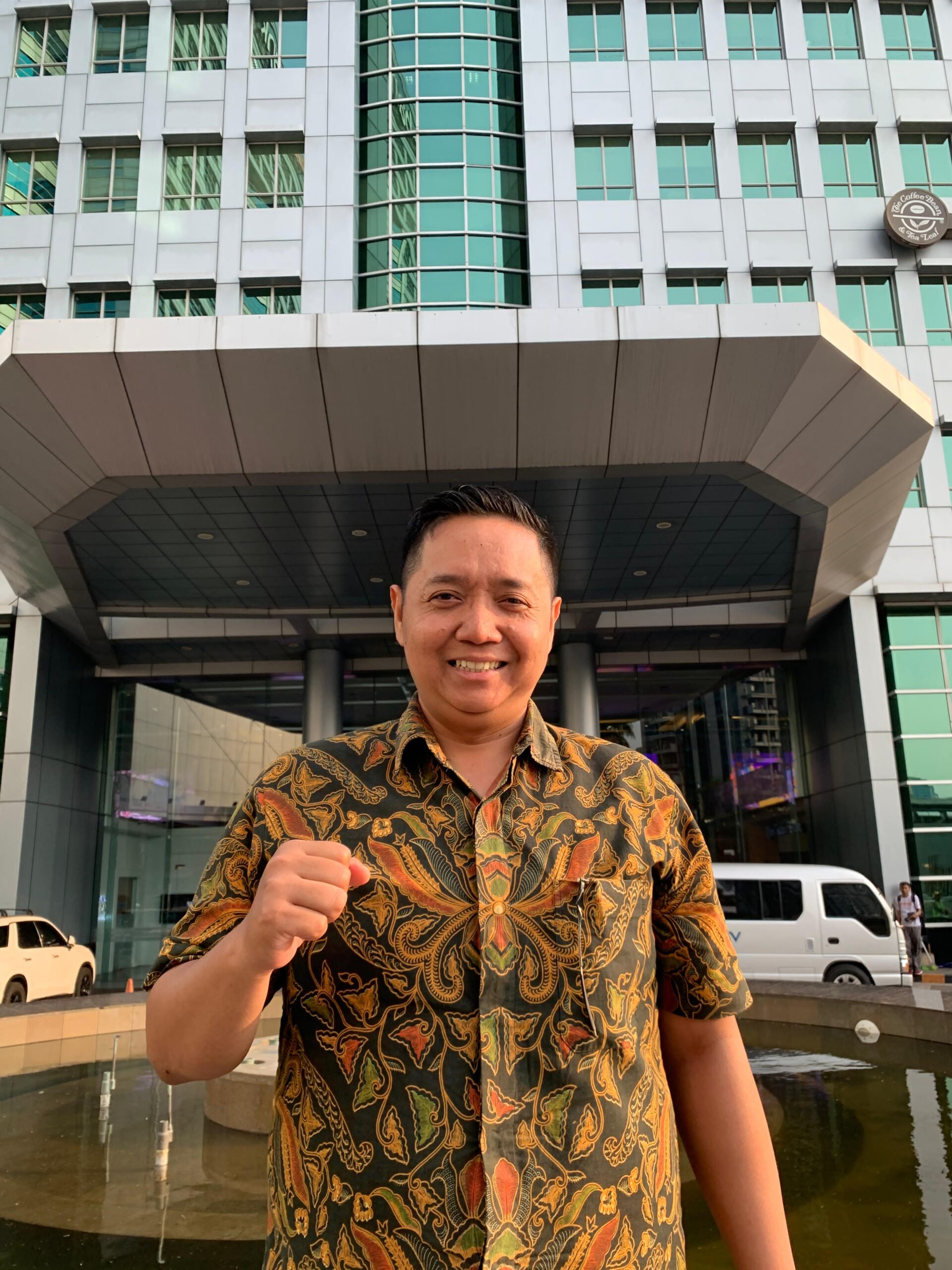 ROBITH KHOIRIL UMAM, S.S., M.Hum.