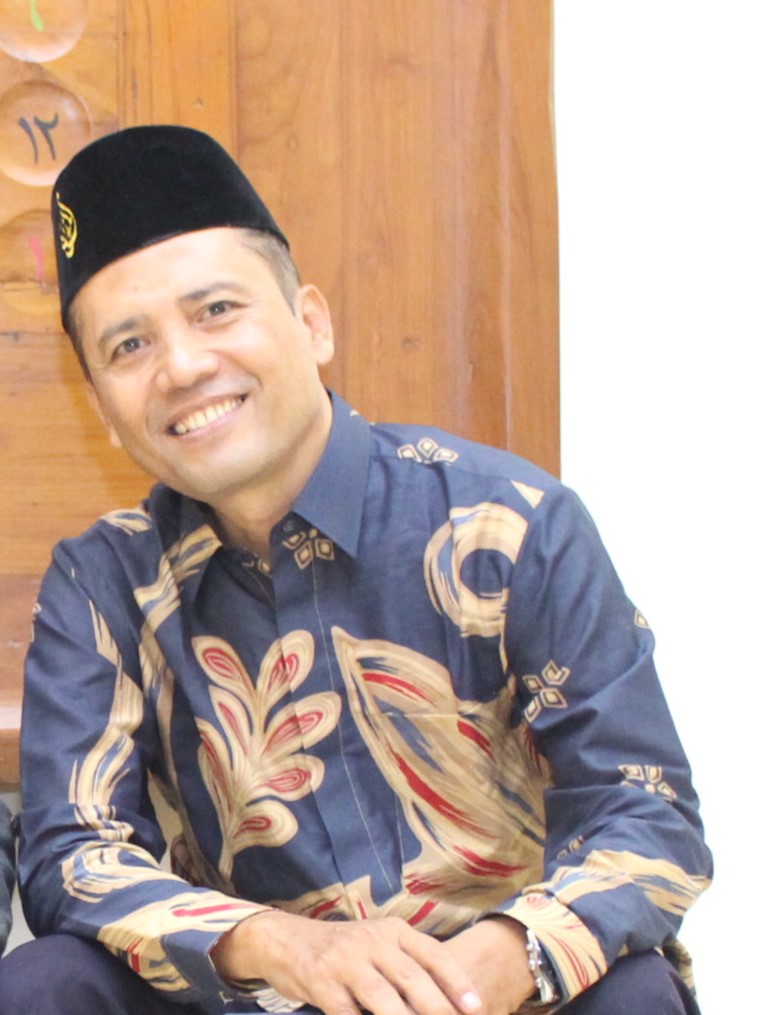 Dr. Muh. Fajar Shodiq, M.Ag.