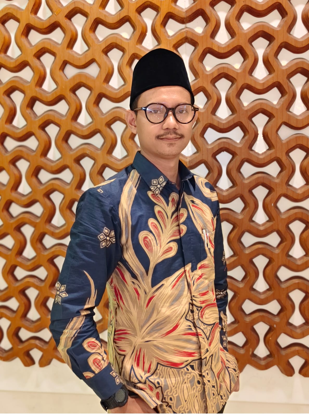 SUCIPTO, S.HUM, M.HUM