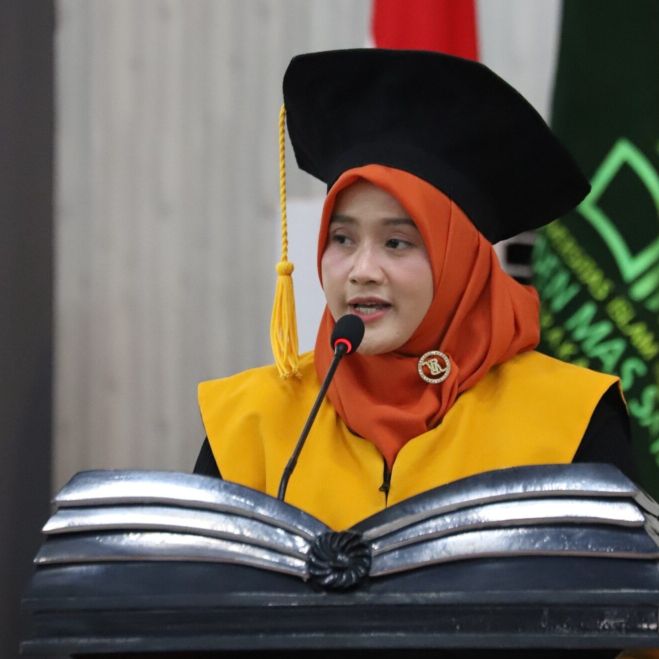 Prof. Dr. Siti Isnaniah, S.Pd., M.Pd.